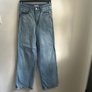 Good American Denim Jeans in Light Blue